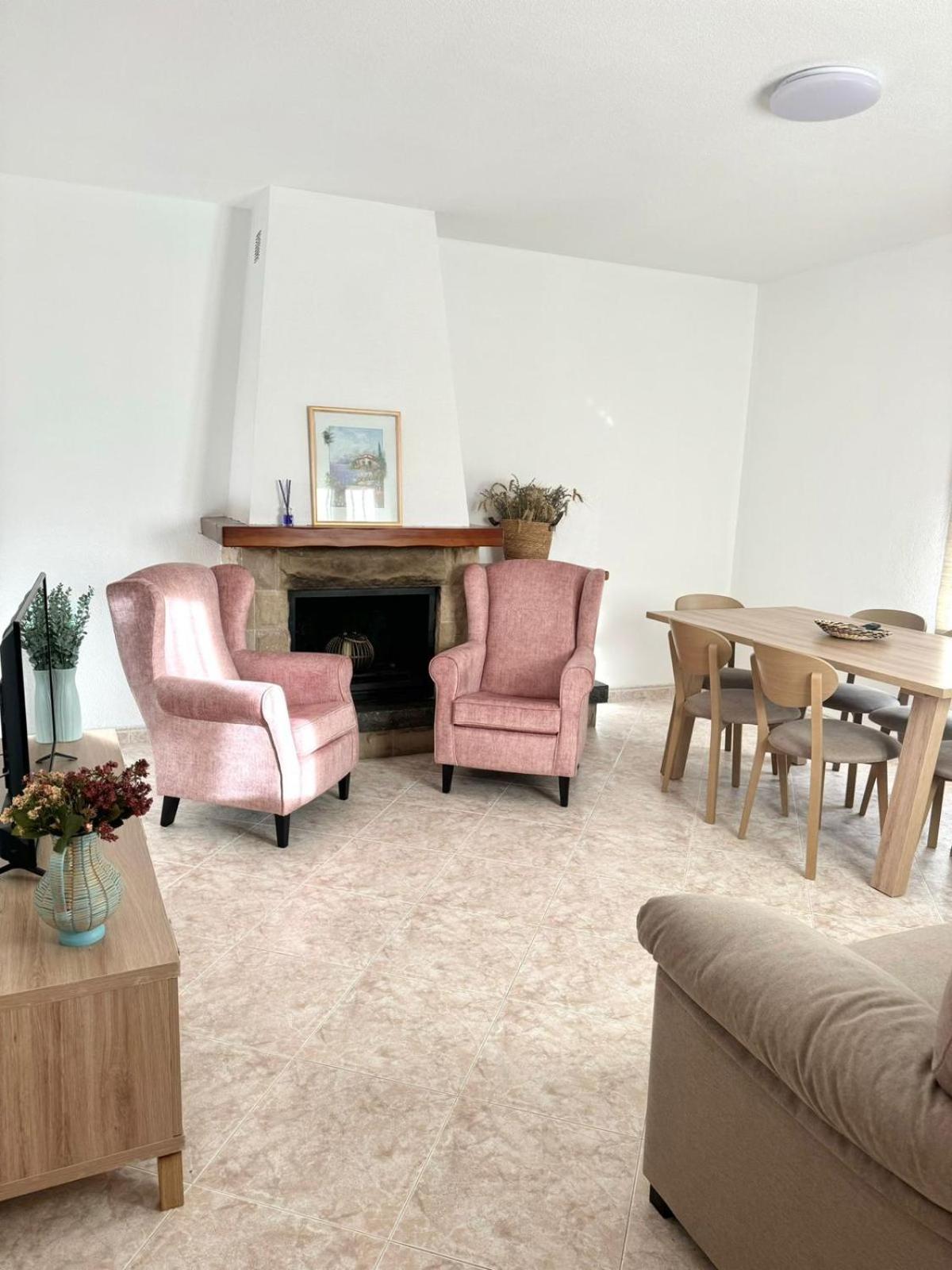 Apartamentos Rurales Flor De La Alcarria Брихуега Екстериор снимка