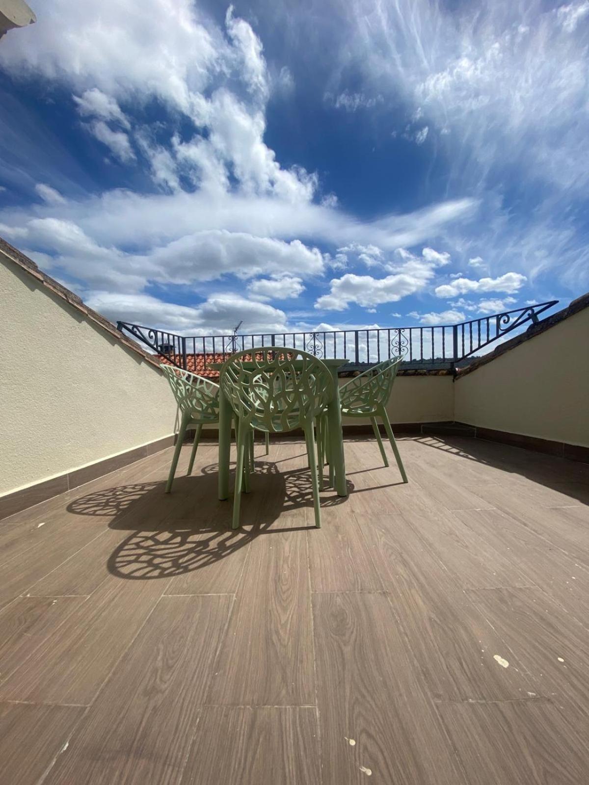 Apartamentos Rurales Flor De La Alcarria Брихуега Екстериор снимка