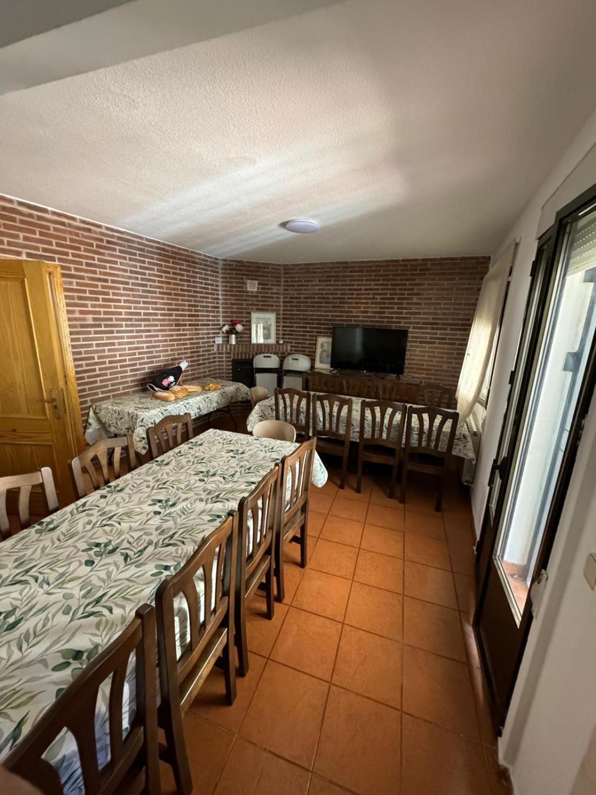 Apartamentos Rurales Flor De La Alcarria Брихуега Екстериор снимка